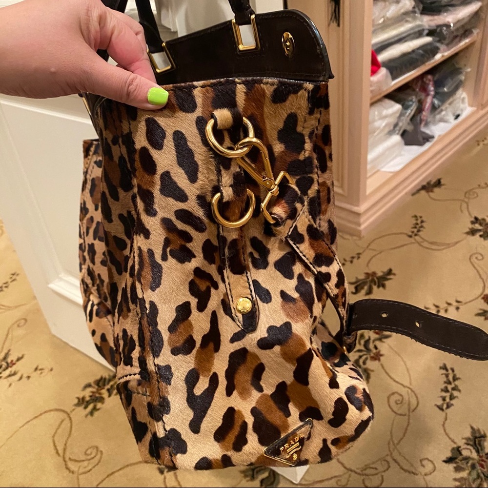 Prada vintage leopard dyed calf fur tote satchel - Picture 12 of 13